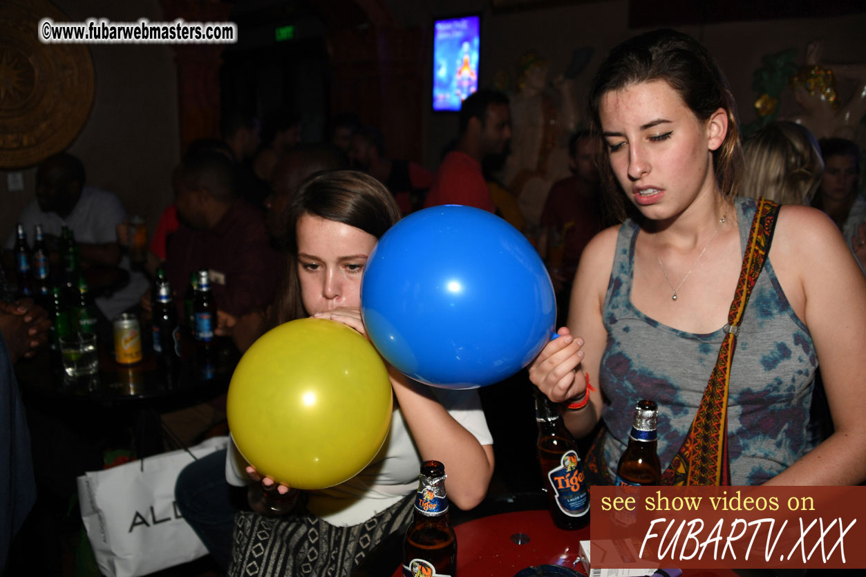 Toms Bar - beware of pickpockets