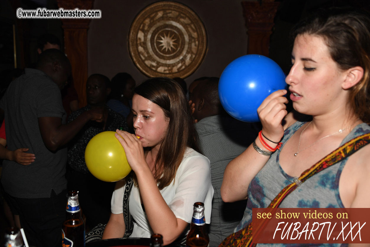 Toms Bar - beware of pickpockets