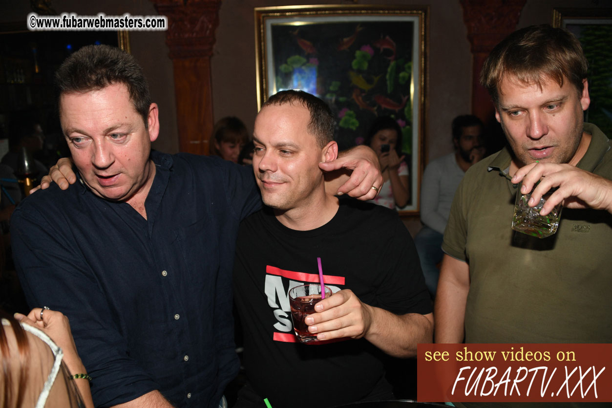 Toms Bar - beware of pickpockets