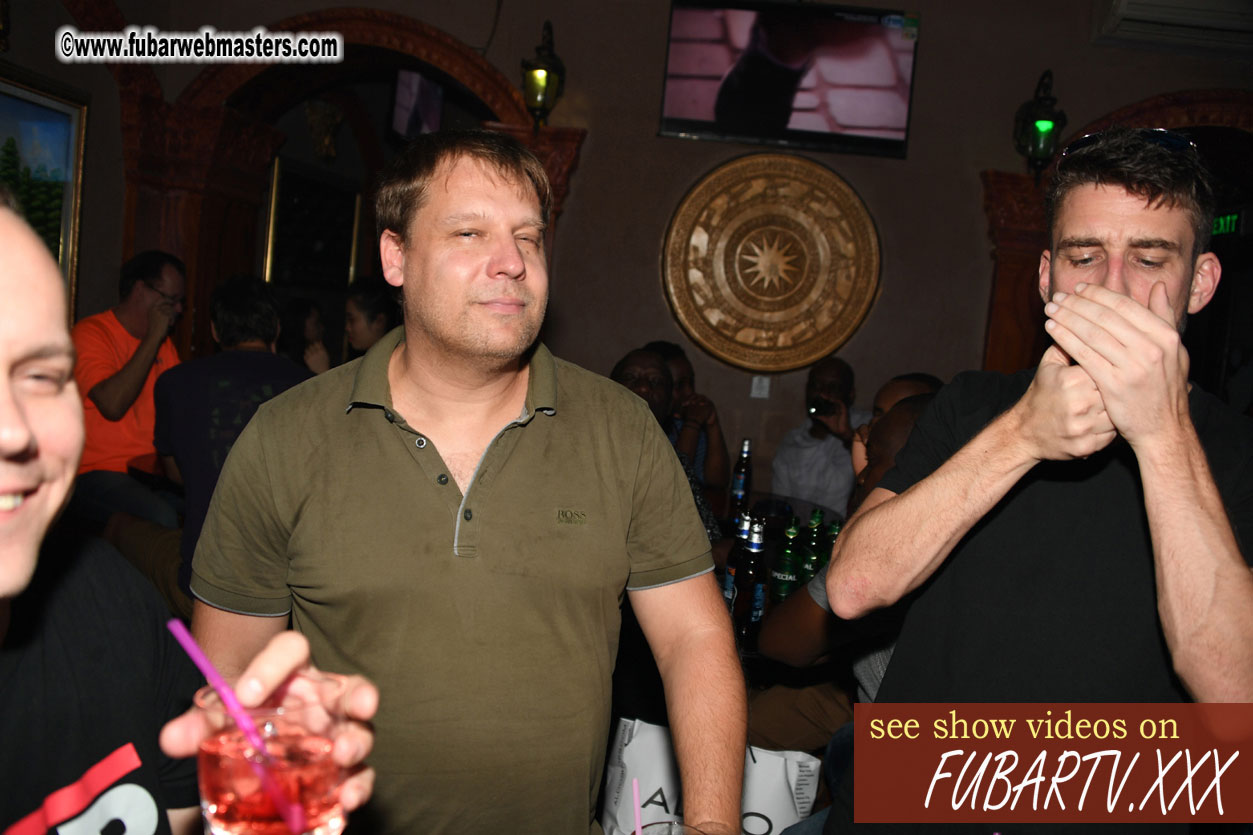 Toms Bar - beware of pickpockets