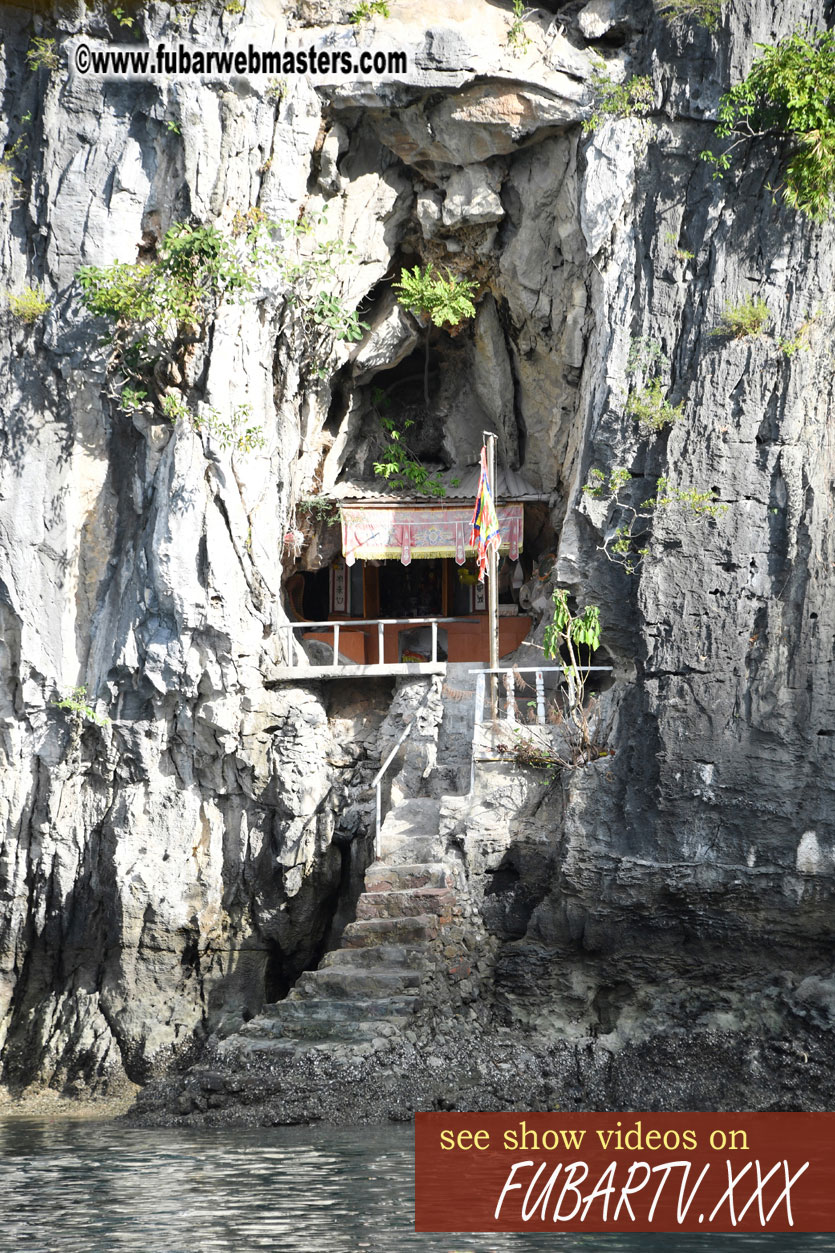 Luon Cave tour