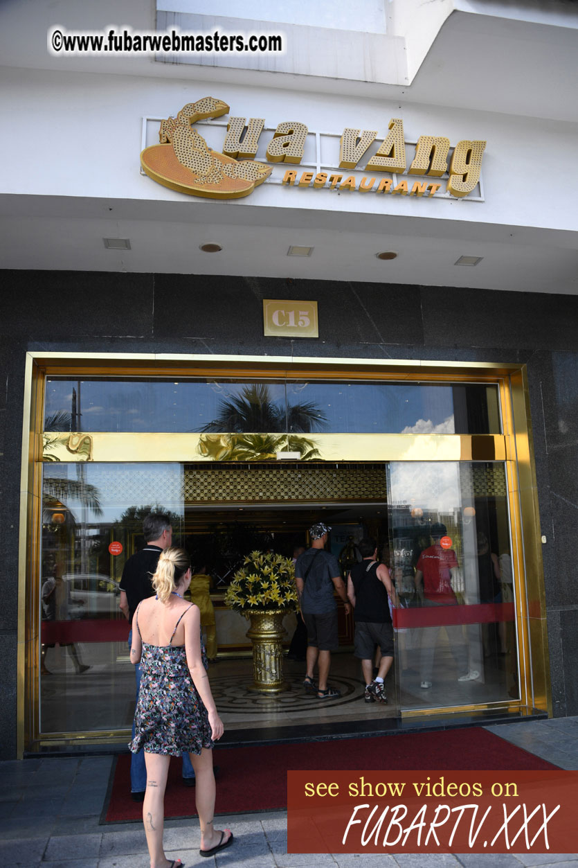 Lunch at Cua Vang Restaurant