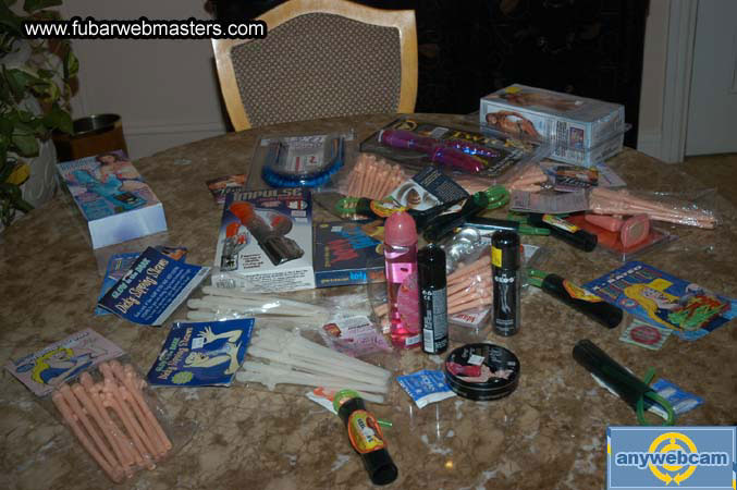 Nat's & Incredible Dollars Closing Party