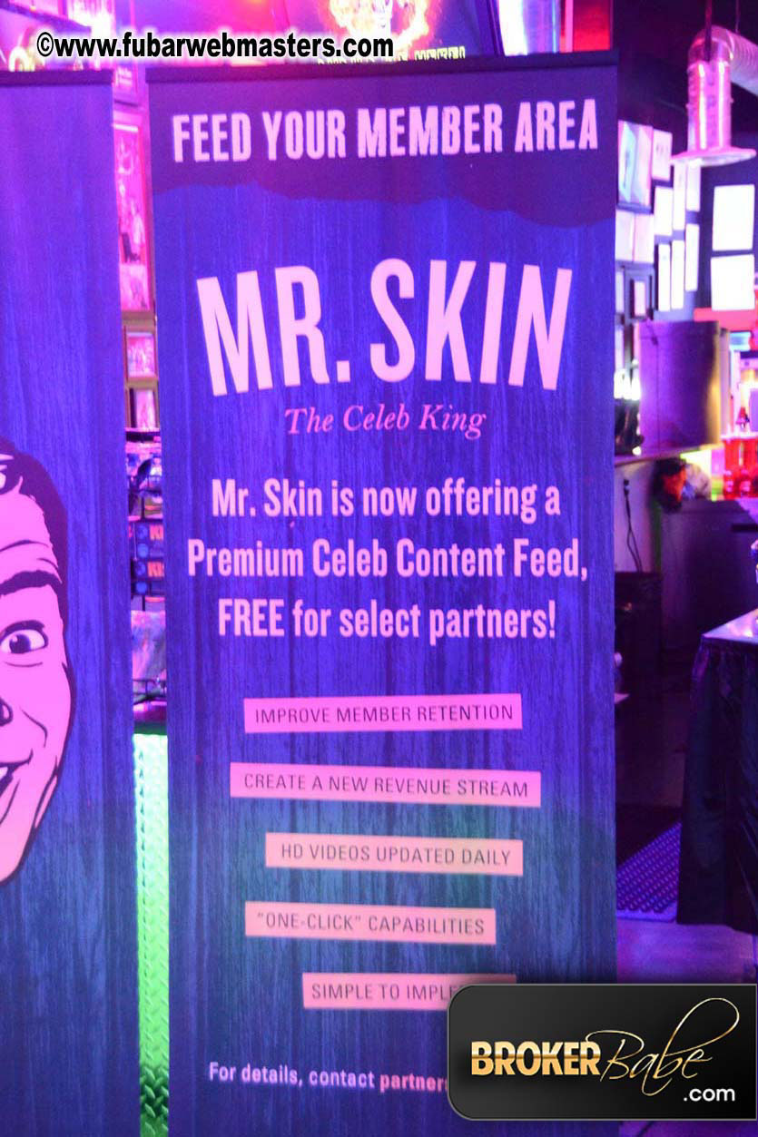 Mr Skin?ÇÖs Mini Golf