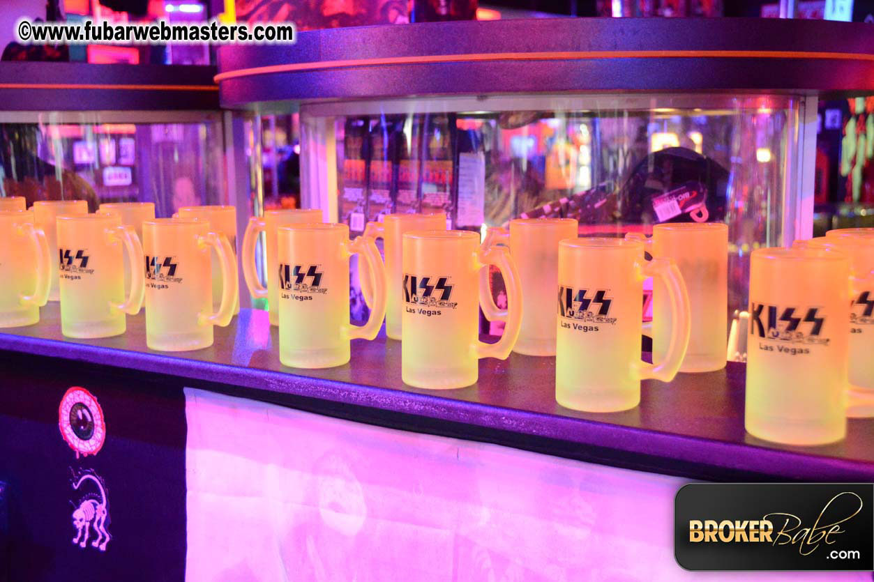 Mr Skin?ÇÖs Mini Golf