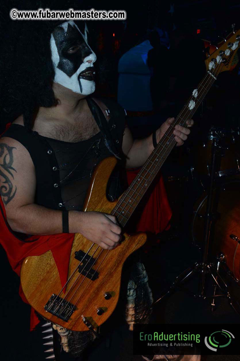 Mr Skin?ÇÖs Mini Golf