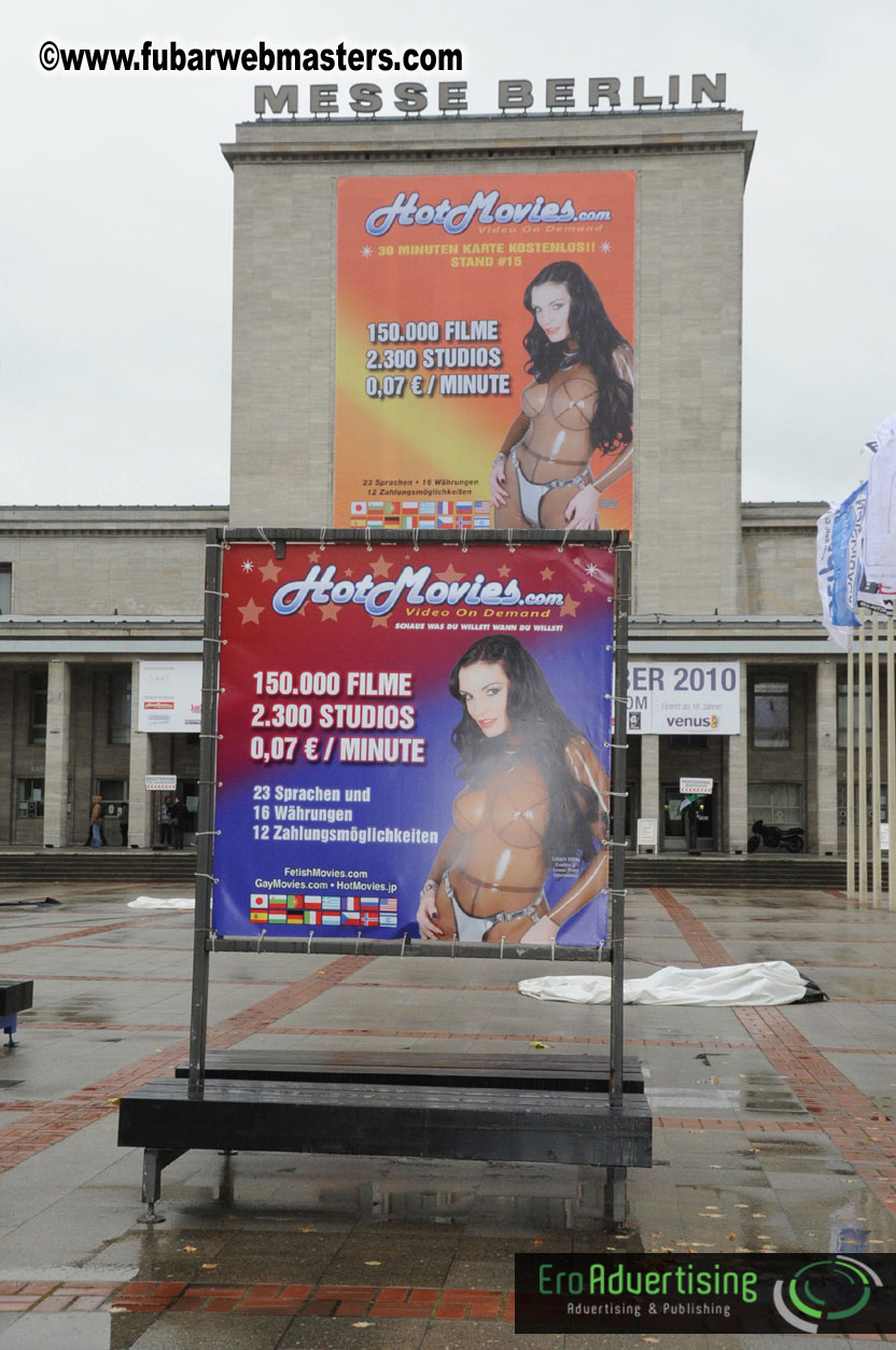 14.Venus showfloor Day 1