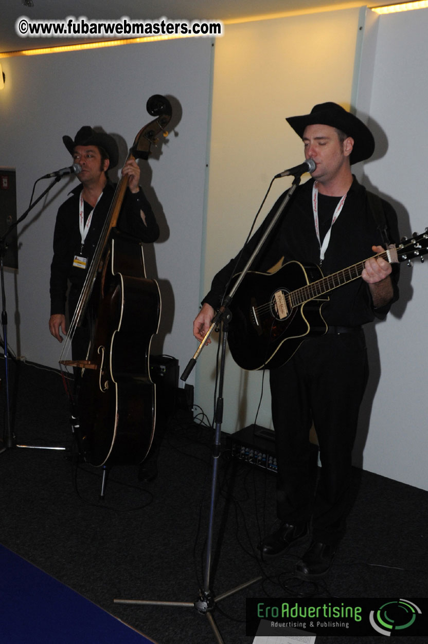 14.Venus showfloor Day 1