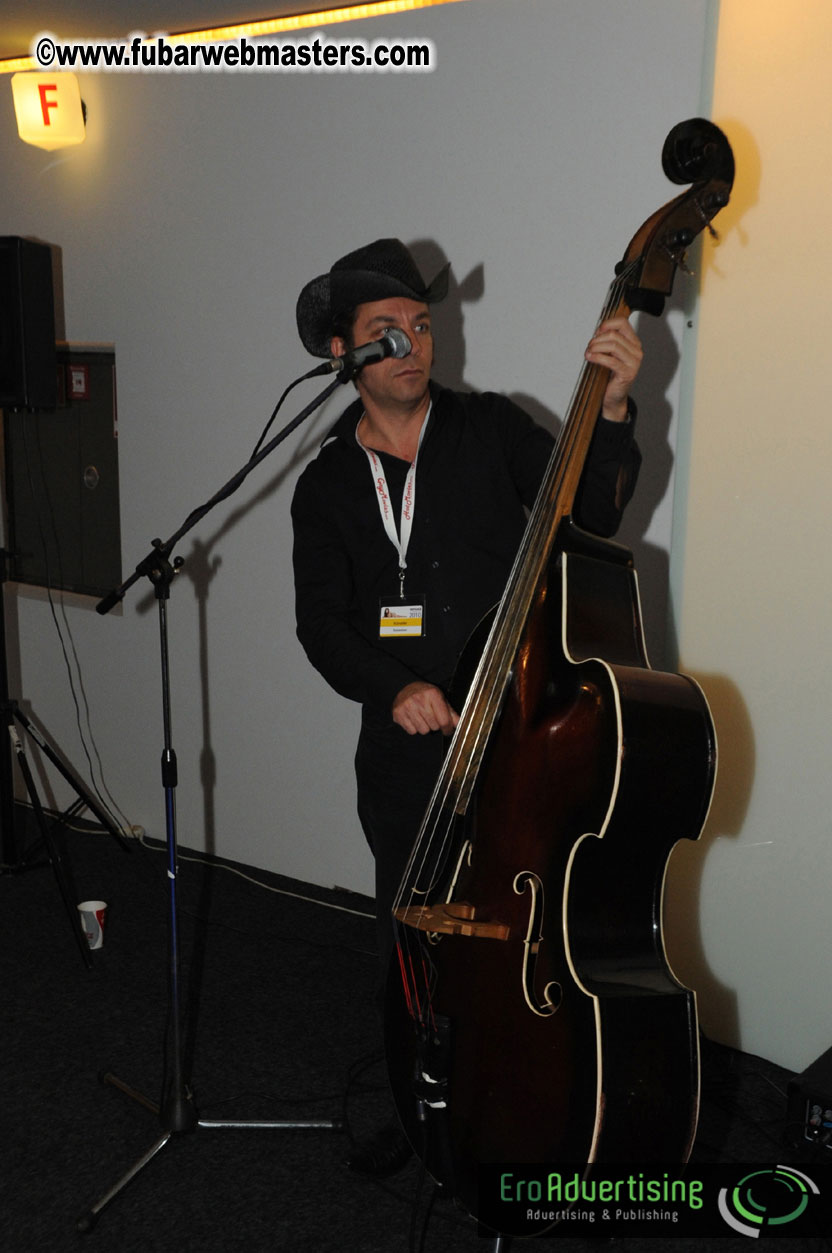 14.Venus showfloor Day 1