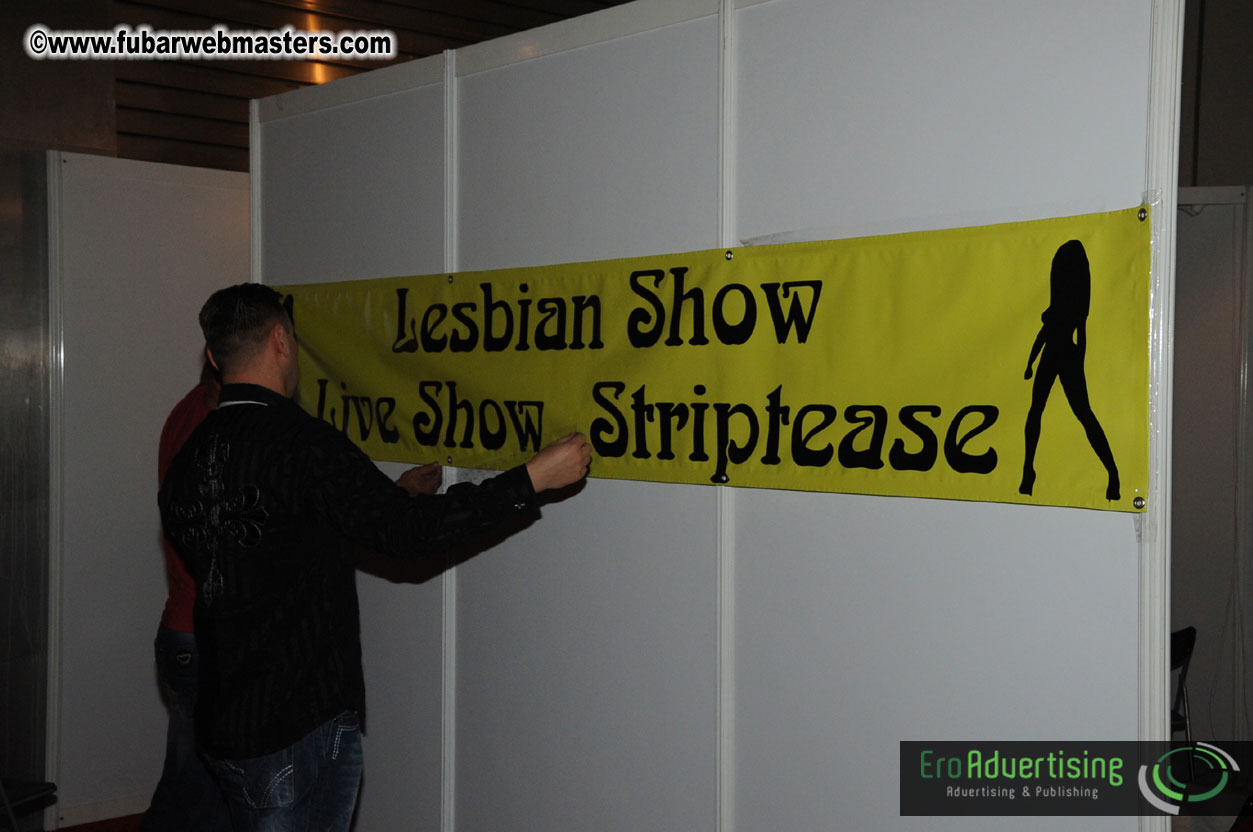 14.Venus showfloor Day 1