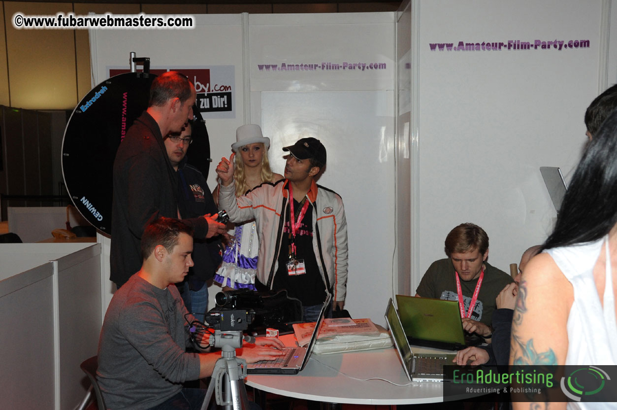 14.Venus showfloor Day 2