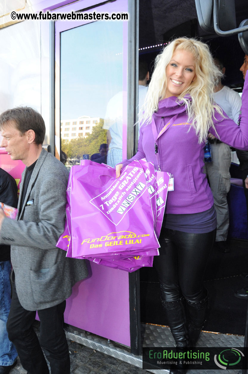 14.Venus showfloor Day 3