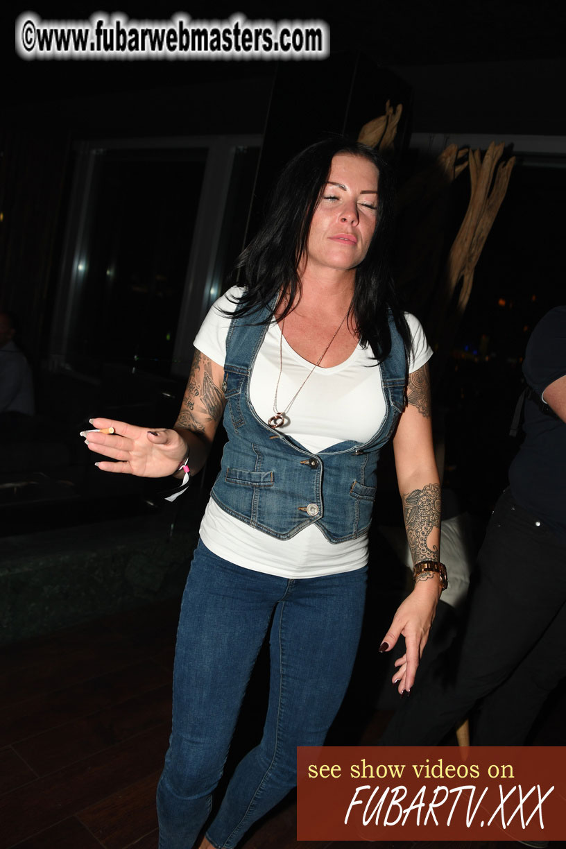 VIP Experience at Puro