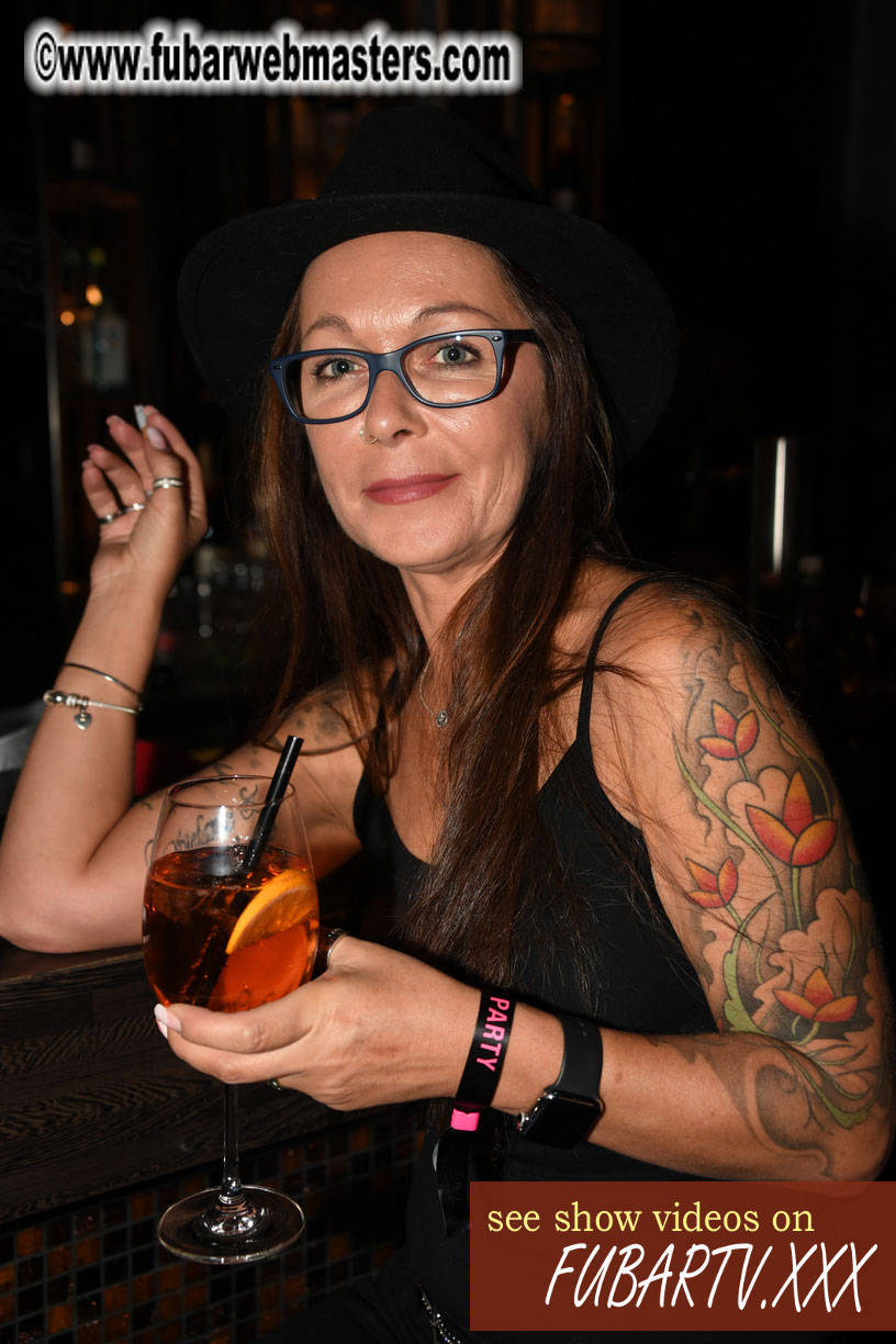 VIP Experience at Puro