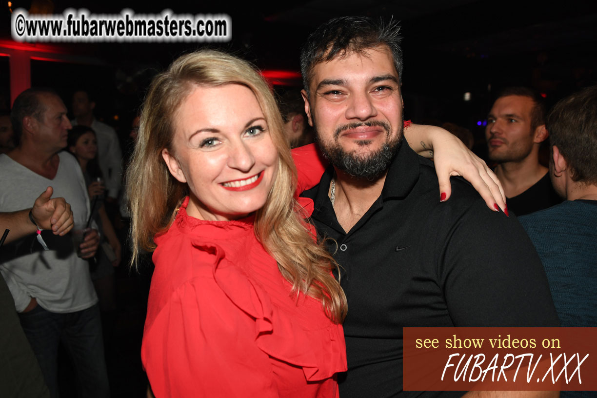 VIP Experience at Puro