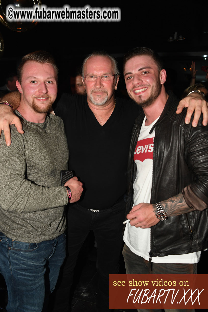 VIP Experience at Puro