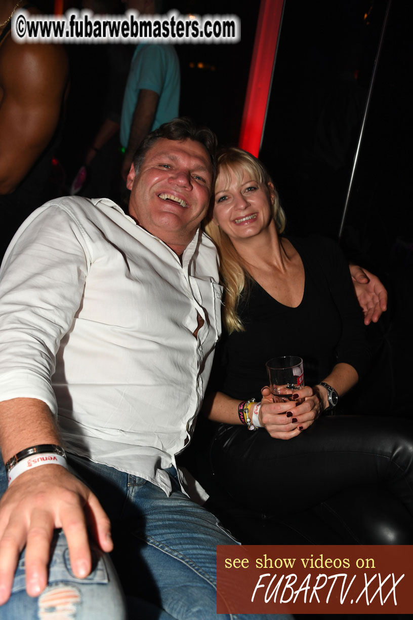 VIP Experience at Puro