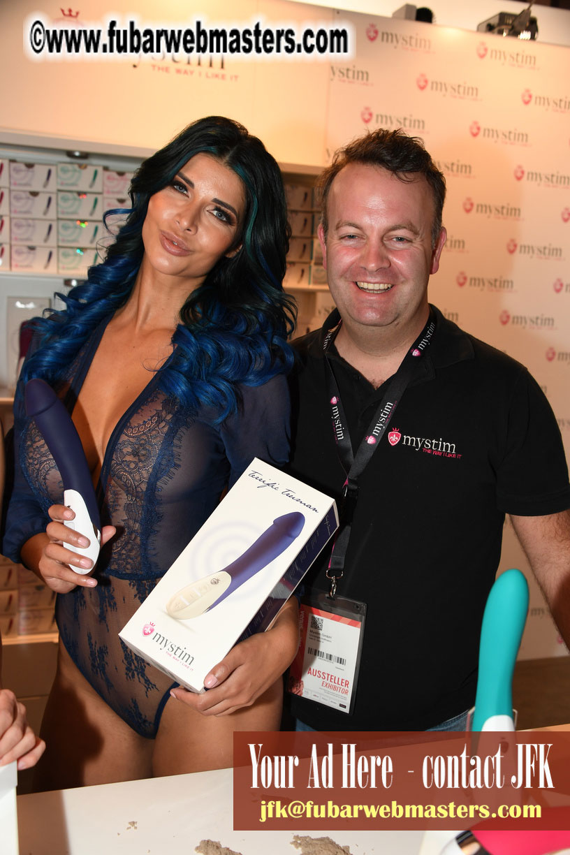 Show Floor with Michaella and Friends