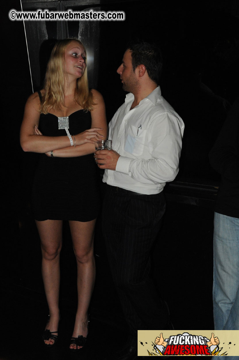 AWM Dinner Boat Cruise