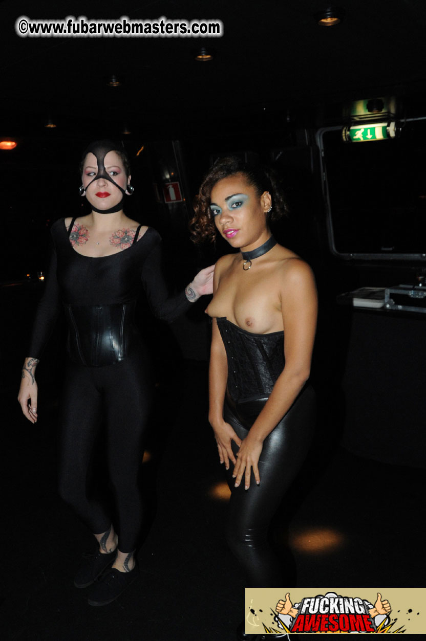 AWM Dinner Boat Cruise