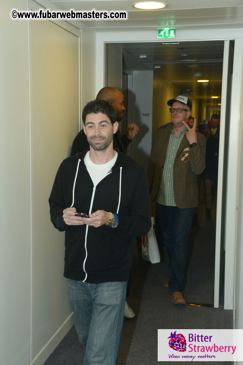 Bitter Strawberry Suite Party