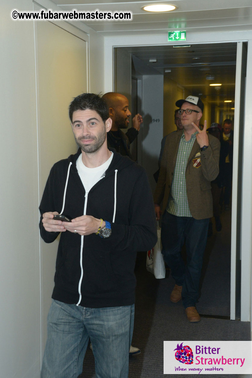 Bitter Strawberry Suite Party