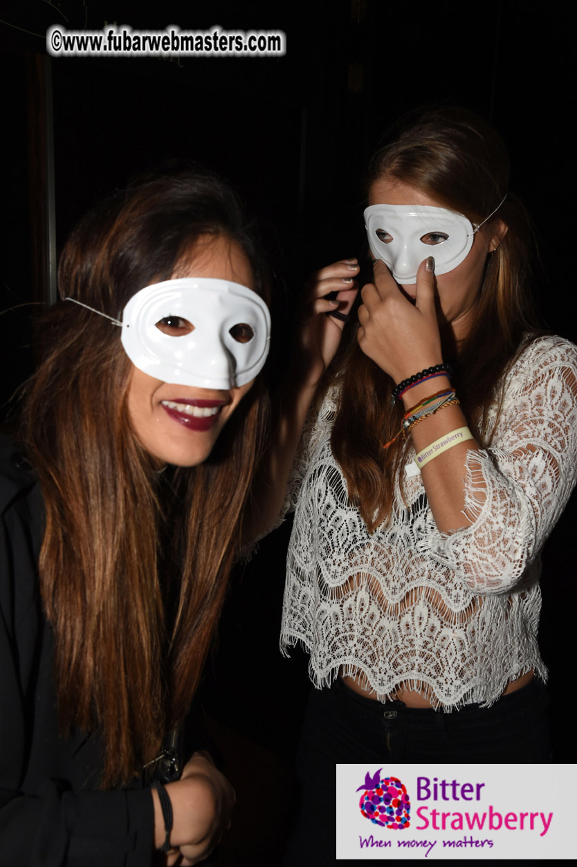 Jasmin White Mascarade