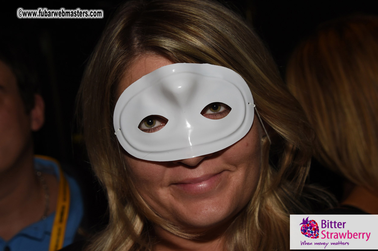 Jasmin White Mascarade