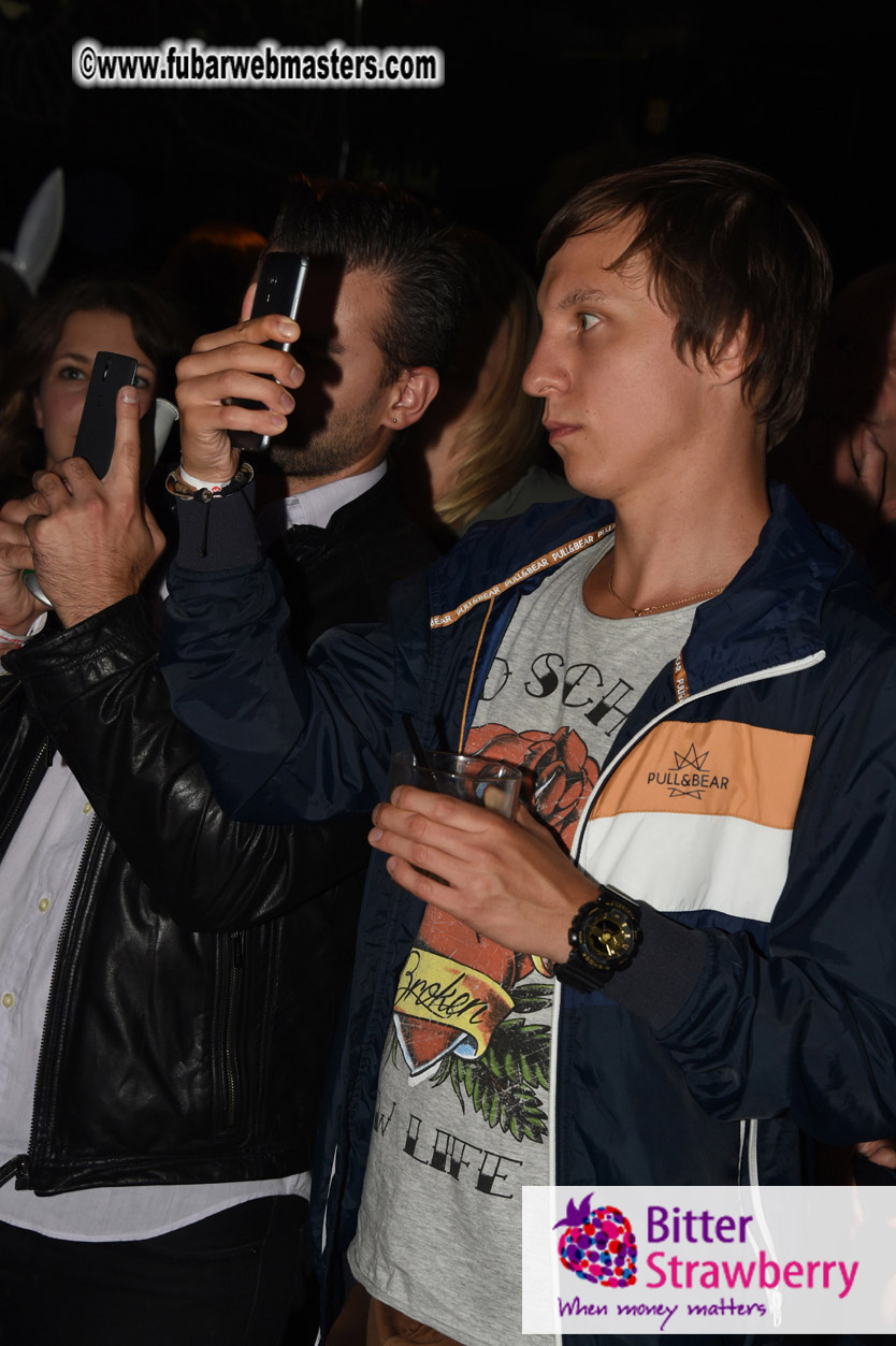 Jasmin White Mascarade