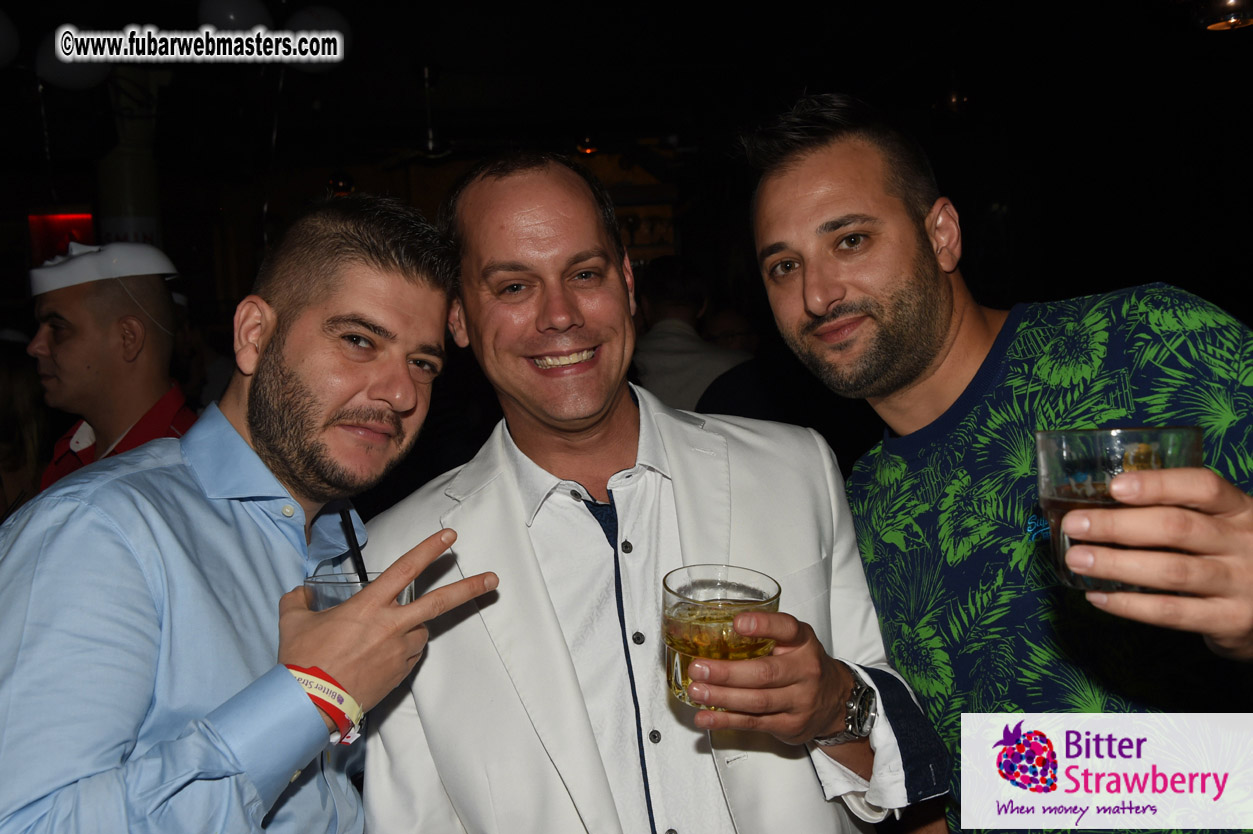 Jasmin White Mascarade