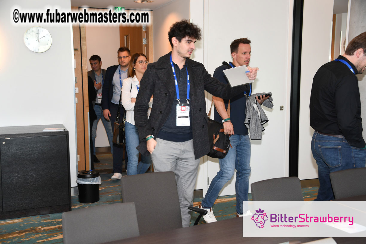 Seminars and Speed Networking