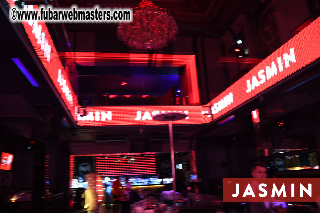 Wild & Red - Party by Jasmin