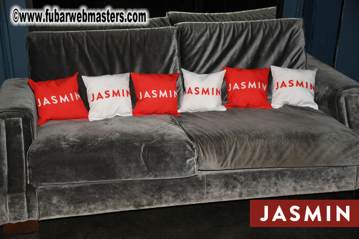 Wild & Red - Party by Jasmin