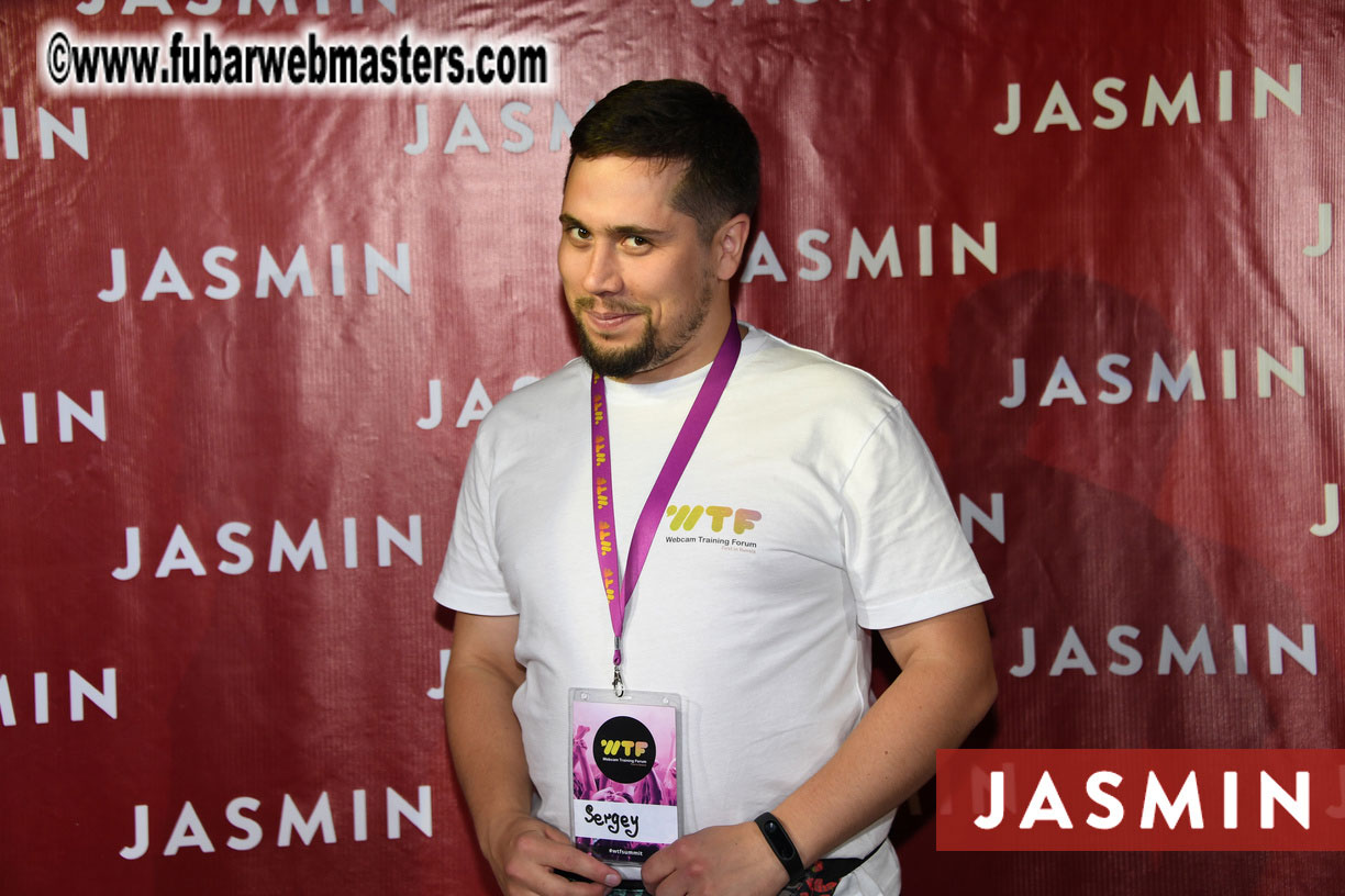 Wild & Red - Party by Jasmin