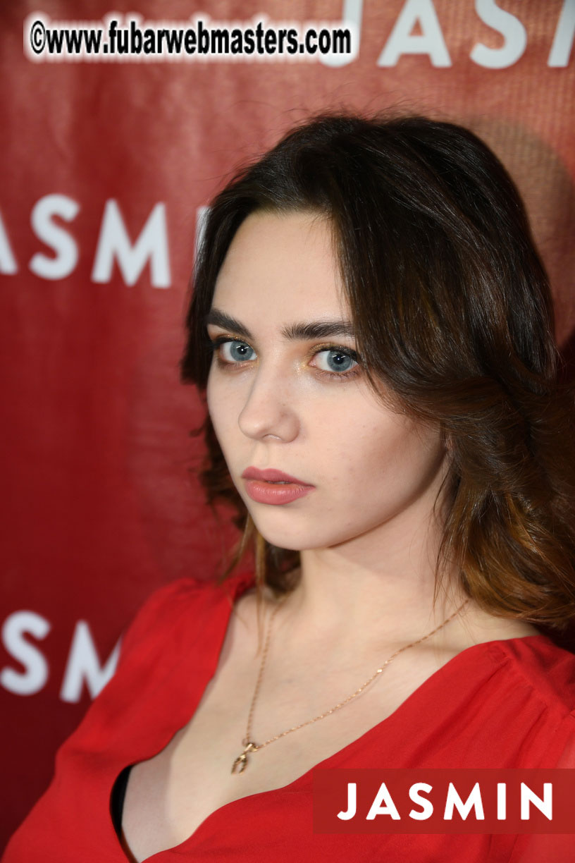 Wild & Red - Party by Jasmin