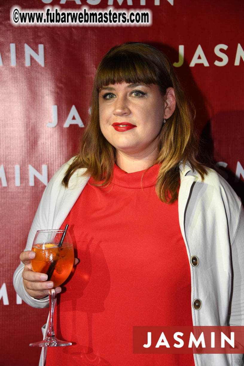 Wild & Red - Party by Jasmin