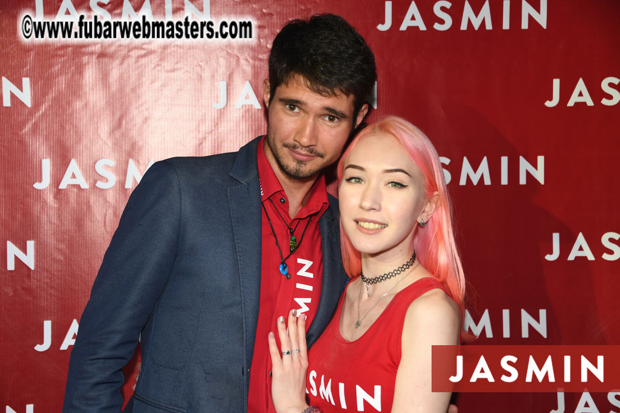 Wild & Red - Party by Jasmin