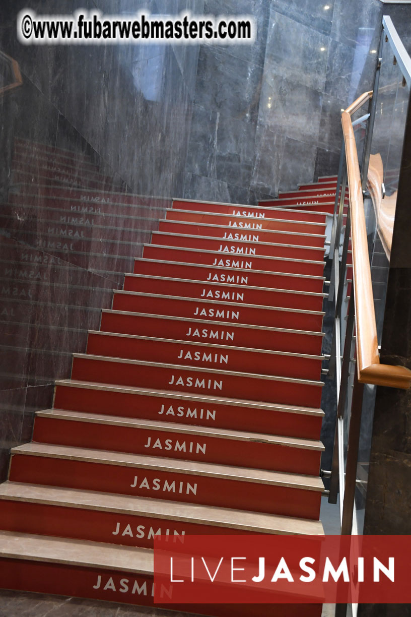 Registration and Preshow