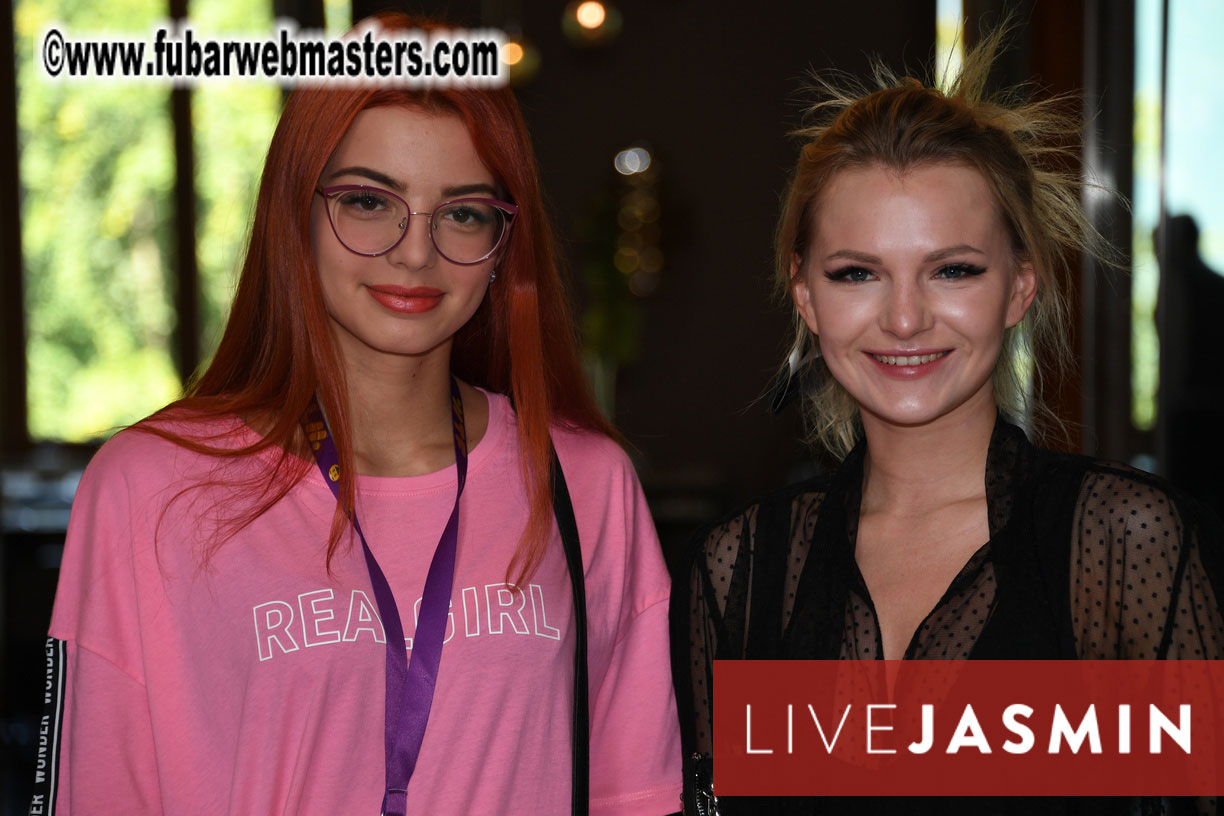 Registration and Preshow