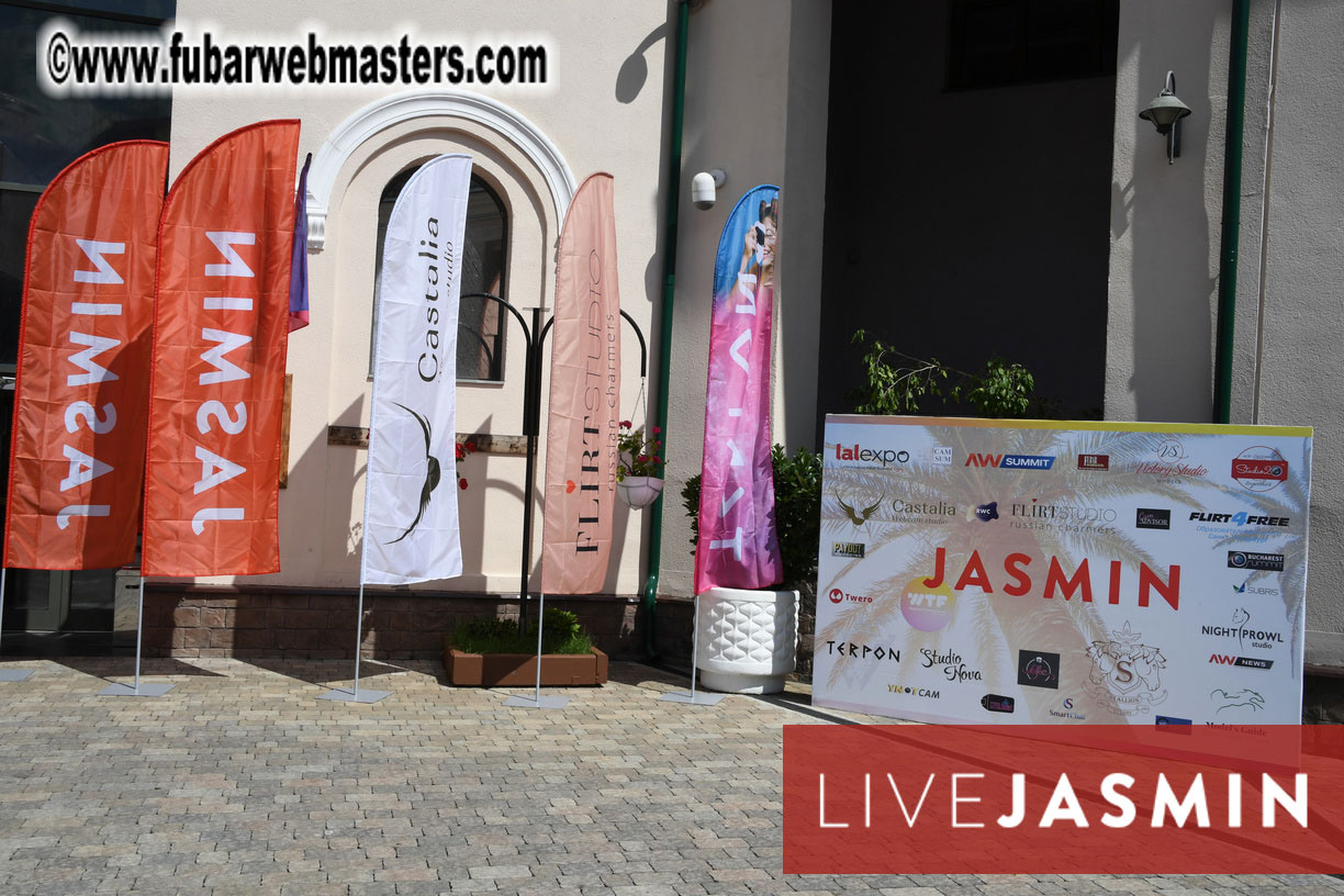 Registration and Preshow