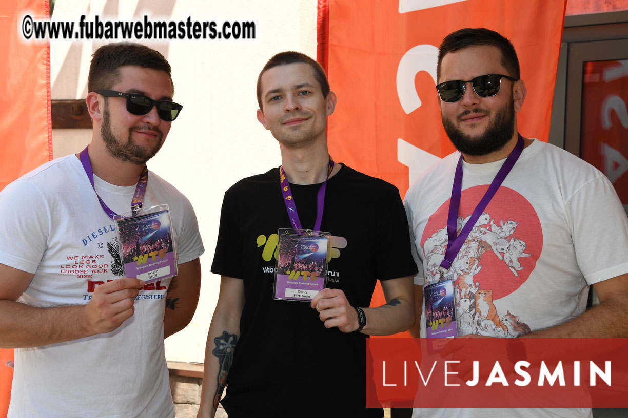 Registration and Preshow