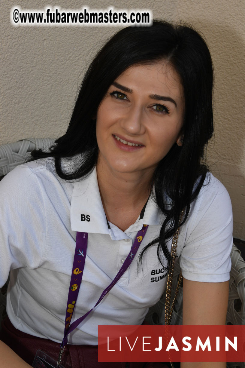 Registration and Preshow