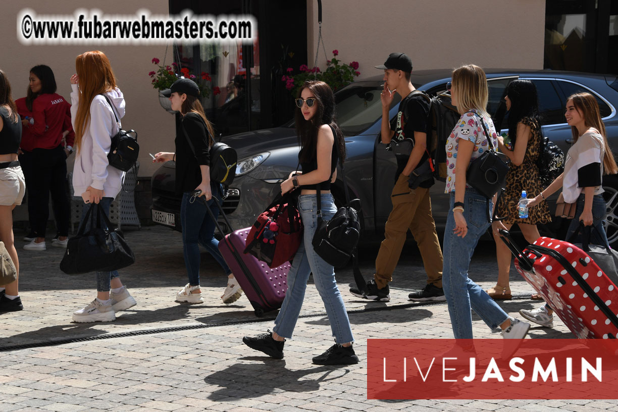 Registration and Preshow