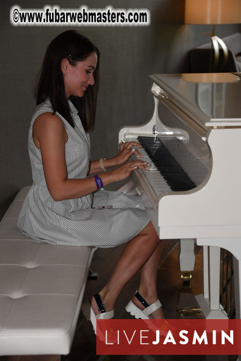 Registration and Preshow