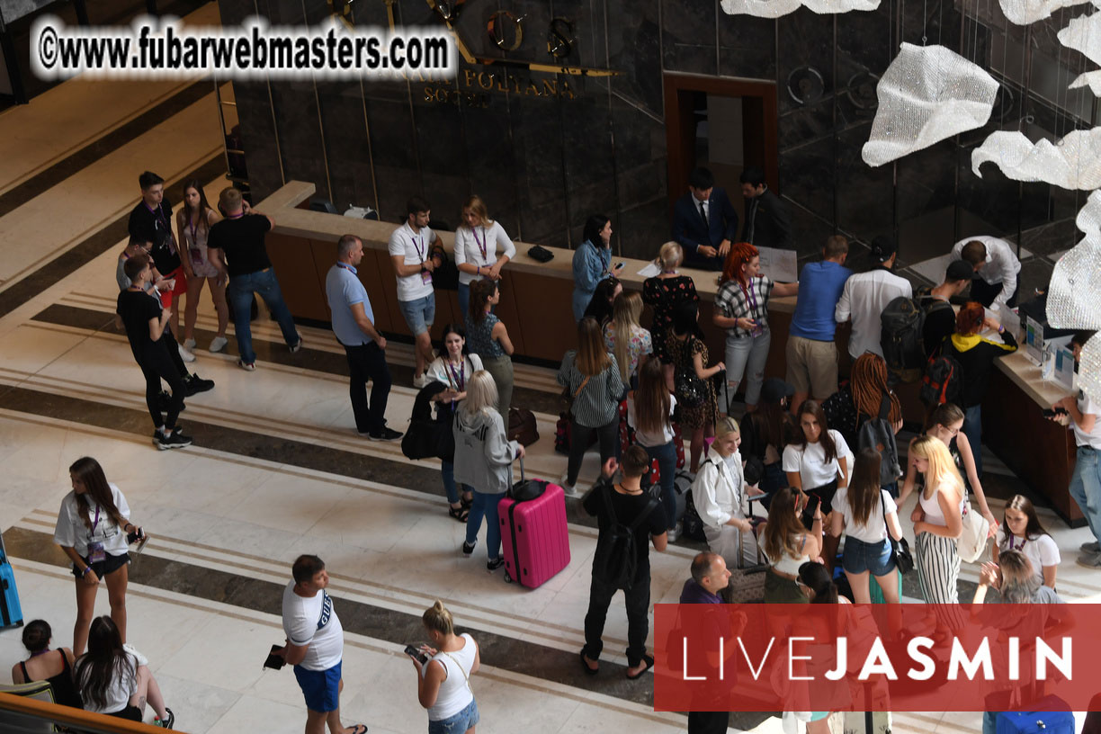 Registration and Preshow