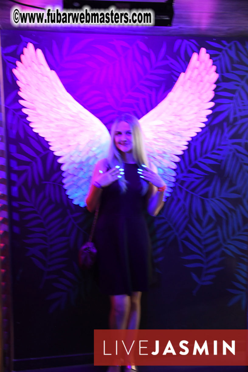 Tropical Paradise Party 