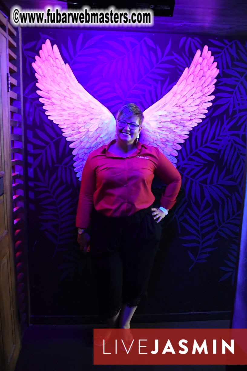 Tropical Paradise Party 