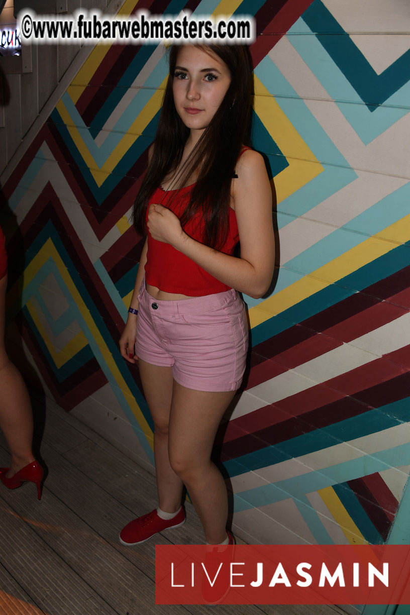 Tropical Paradise Party 