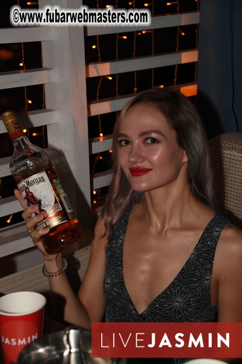 Tropical Paradise Party 