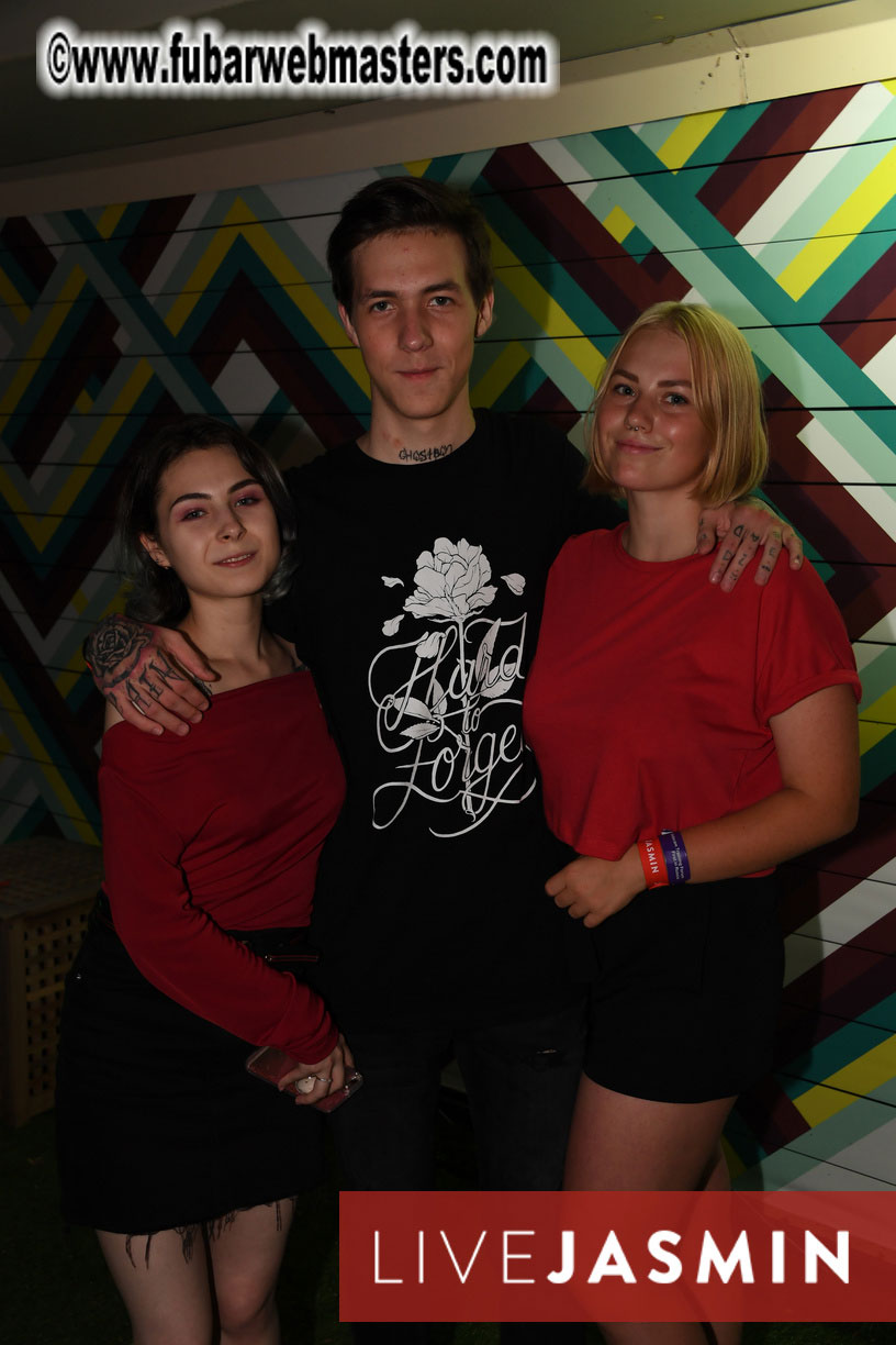 Tropical Paradise Party 